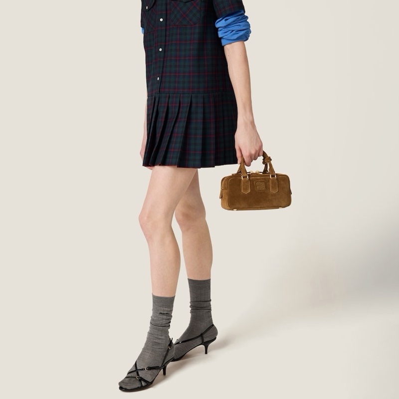 Miu Miu 女士 Arcadie 加墊絨面革手提包均碼碼10.5cm*7.5cm*22cm-4