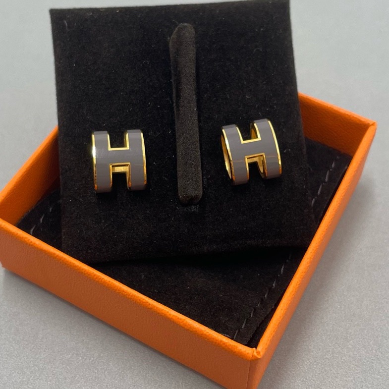 Hermès 愛馬仕  18k玫瑰金大號Pop H琺瑯耳釘珍珠灰色。-0