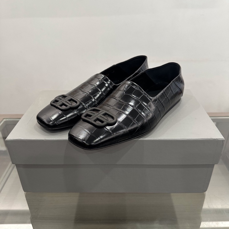 閒置未使用 Balenciaga巴黎世家 BB扣男款黑色鰐魚壓紋樂福鞋平底鞋 42碼-0