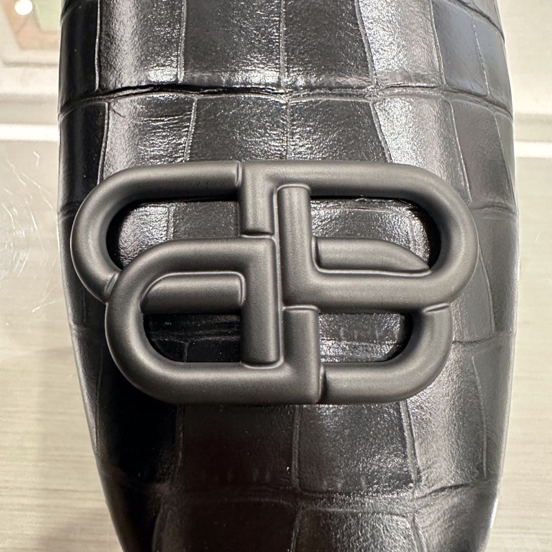 閒置未使用 Balenciaga巴黎世家 BB扣男款黑色鰐魚壓紋樂福鞋平底鞋 42碼-5