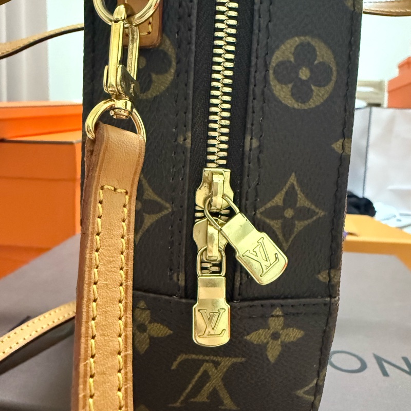 LV Monogram 便當盒 Papillon Trunk 小盒包 東京Amore購入 附盒防塵袋-3