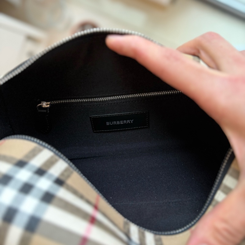 Burberry 👍🏻 100%Real保證正貨，100%New-5