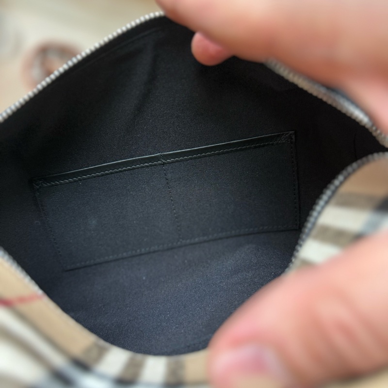 Burberry 👍🏻 100%Real保證正貨，100%New-6