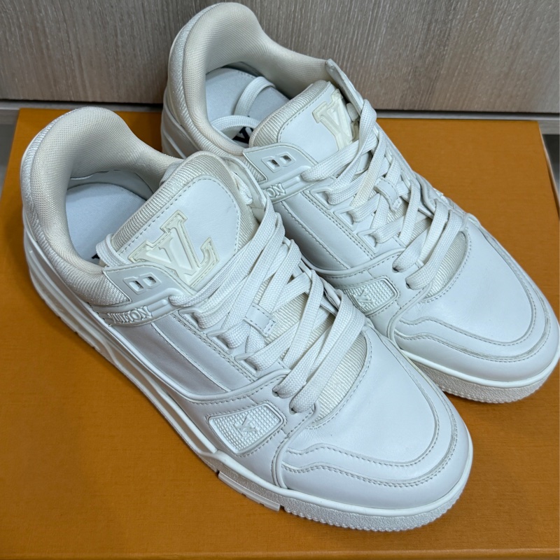 LV trainer 全白配色球鞋 運動鞋 女生38.5-39可穿-1