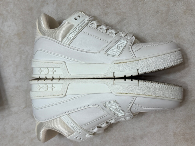 LV trainer 全白配色球鞋 運動鞋 女生38.5-39可穿-3