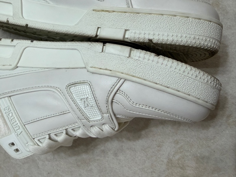 LV trainer 全白配色球鞋 運動鞋 女生38.5-39可穿-8