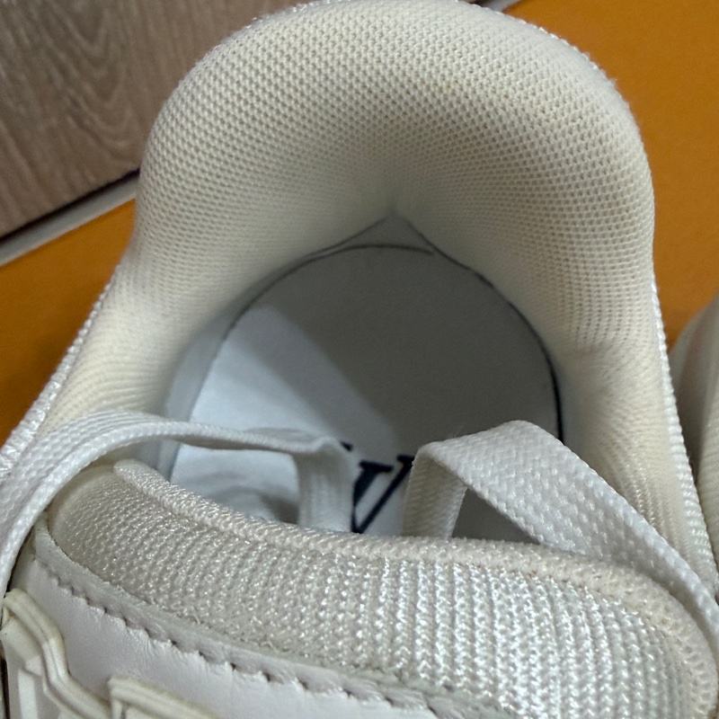 LV trainer 全白配色球鞋 運動鞋 女生38.5-39可穿-12