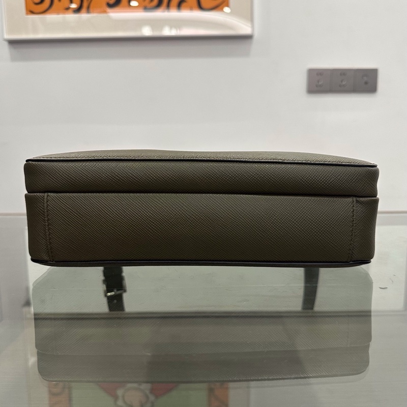 Prada普拉達 黑銀三角標logo灰綠色單肩包斜挎包29cm 🈚附件-3