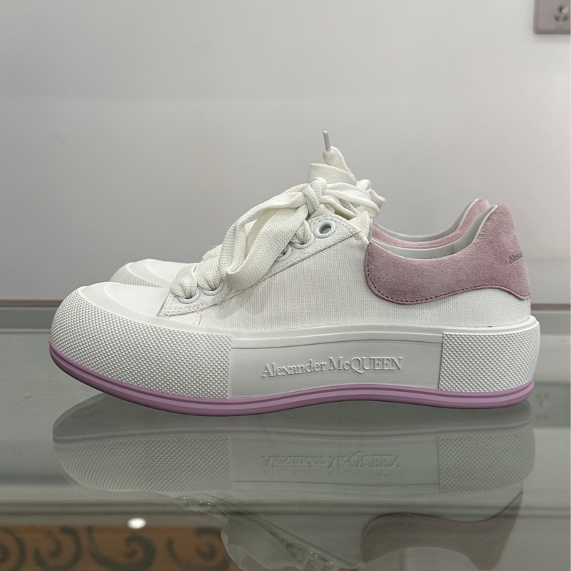閒置未使用Alexander McQueen亞歷山大麥昆 Deck側面浮雕字母logo女款粉白拼色運動鞋球鞋休-2