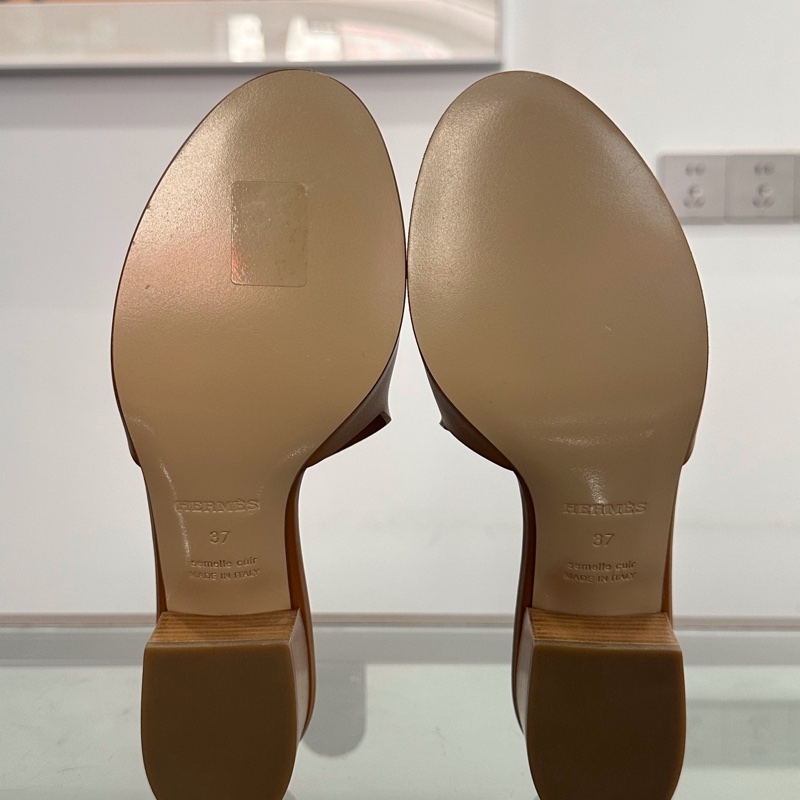 閒置未使用 Hermes愛馬仕 棕色豬鼻子logo女款高跟涼鞋5cm 37碼-7