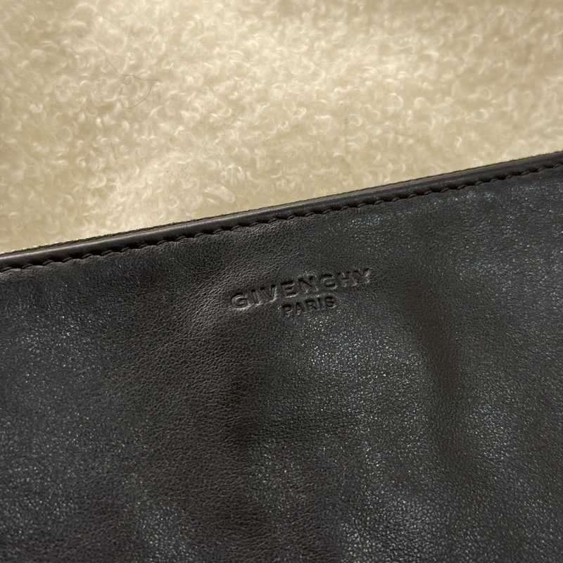 Givenchy 小鹿斑比 手拿包-2