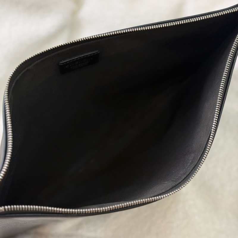 Givenchy 小鹿斑比 手拿包-5