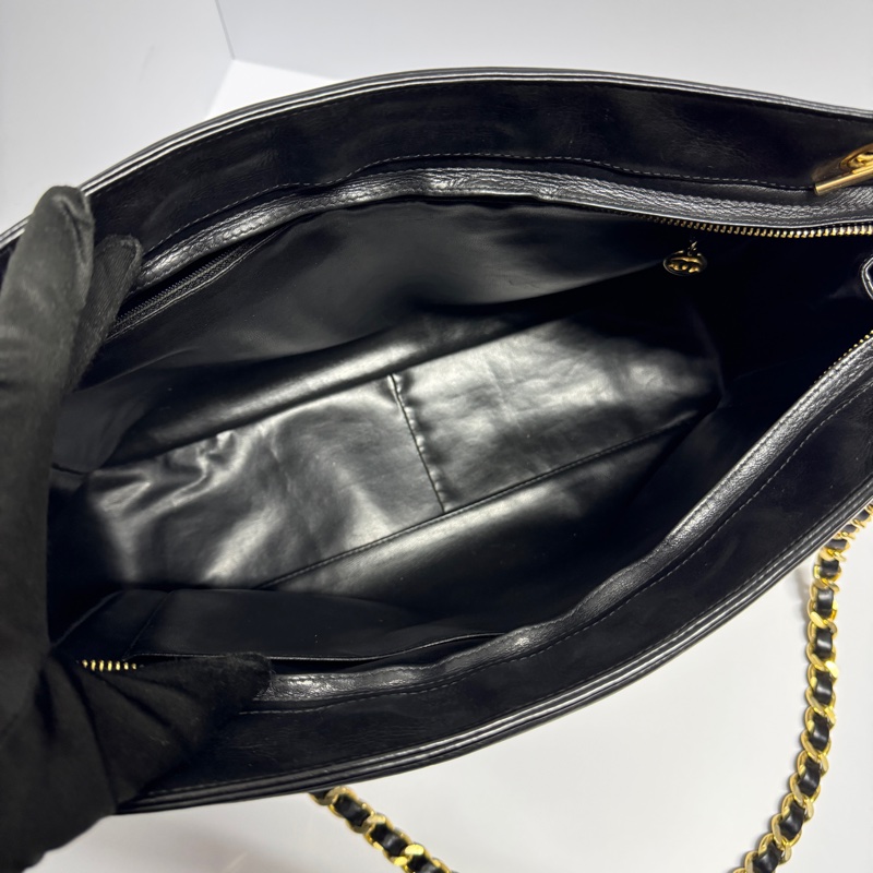 【超級新🆕】 Chanel 黑金羊皮 軟嫩Q彈🤤 經典肩背包 （專櫃23.7萬）-15