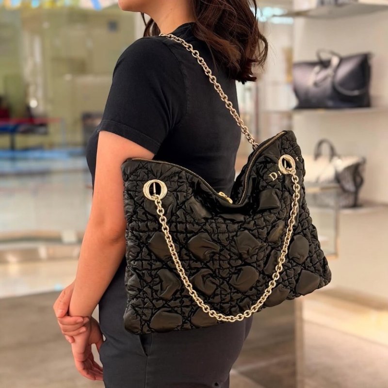 ⏰限時特賣價🌺Dior Crunchy 中款 Macrocannage 蓬鬆柔軟大籐格紋小牛皮包 黑色-4