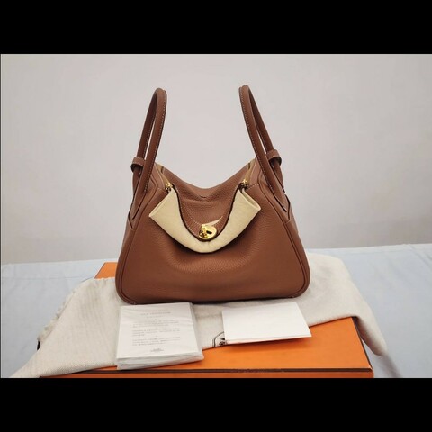 愛馬士 lindy26 包况佳，lindy中金棕金釦配色的天花板