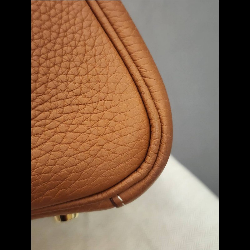 愛馬士 lindy26 包况佳，lindy中金棕金釦配色的天花板-9