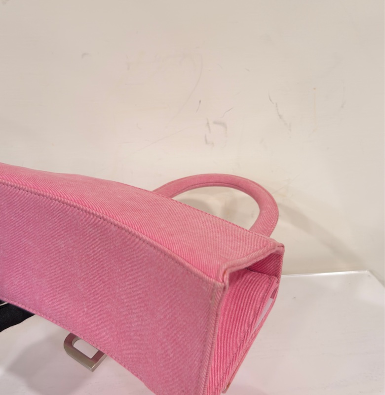 🈶台灣購證 #專櫃🔟萬 #全網最低出清 巴黎世家牛仔粉色沙漏包 小號-10