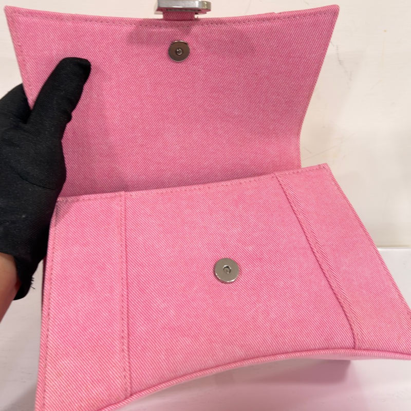 🈶台灣購證 #專櫃🔟萬 #全網最低出清 巴黎世家牛仔粉色沙漏包 小號-11