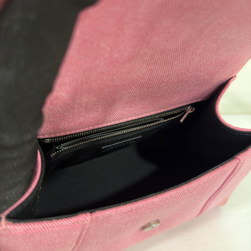 🈶台灣購證 #專櫃🔟萬 #全網最低出清 巴黎世家牛仔粉色沙漏包 小號-12