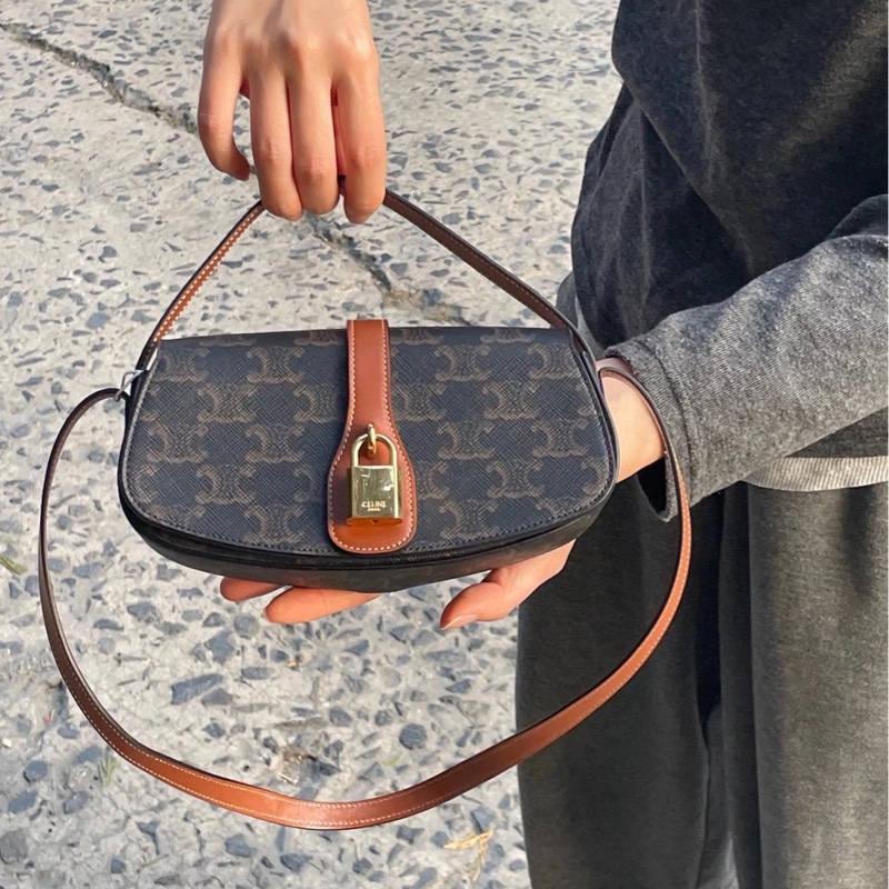 精緻小巧99新🆕Celine賽琳凱旋門老花金色鎖頭腋下包單肩手提包-2