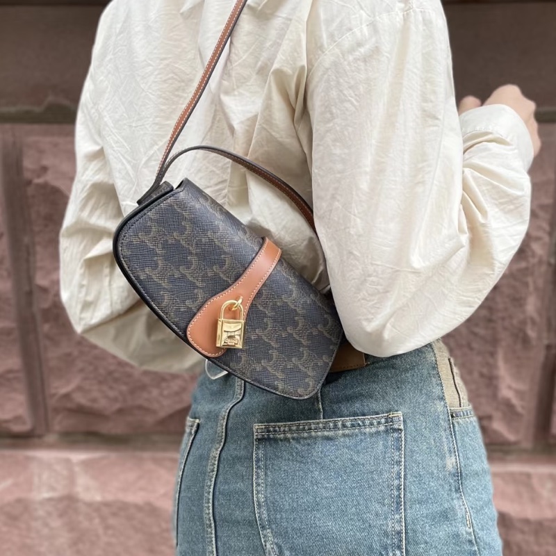 精緻小巧99新🆕Celine賽琳凱旋門老花金色鎖頭腋下包單肩手提包-7