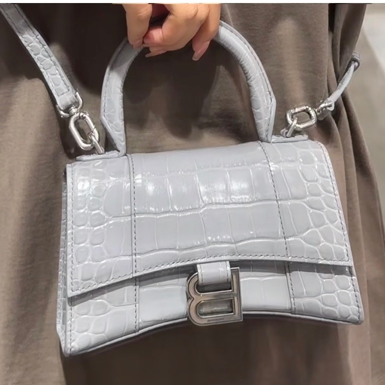 #閒置全配🈶台灣購證 #質感水泥灰 巴黎世家沙漏包xs #甩賣割愛💕-3