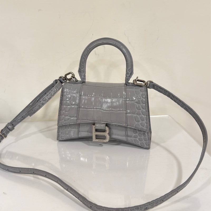 #閒置全配🈶台灣購證 #質感水泥灰 巴黎世家沙漏包xs #甩賣割愛💕-4