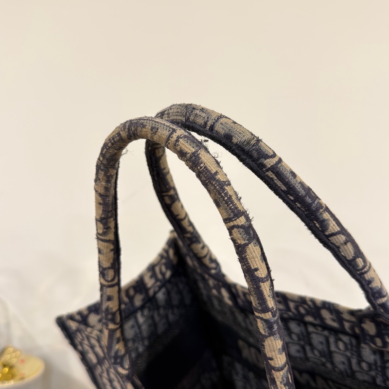 🈶購證 #全網最甜💰僅一顆 Dior tote經典滿版老花托特包 小號-13