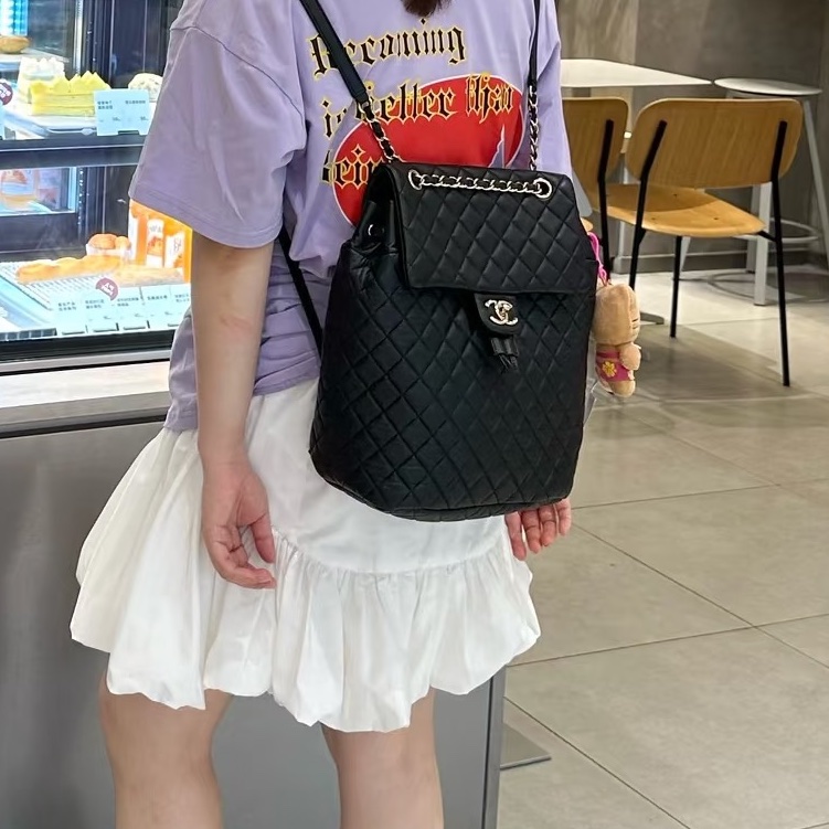 老錢千金感❤️‍🔥Chanel香奈兒黑銀羊皮中號薩爾茲堡雙肩後背包通勤背包-2