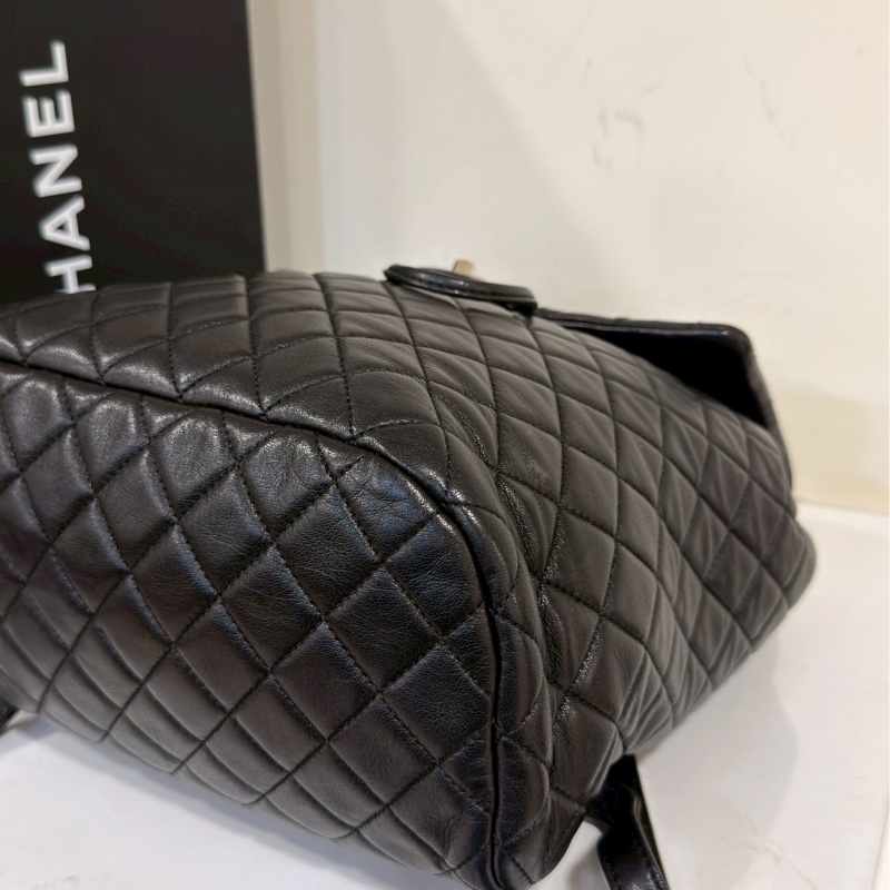 老錢千金感❤️‍🔥Chanel香奈兒黑銀羊皮中號薩爾茲堡雙肩後背包通勤背包-15