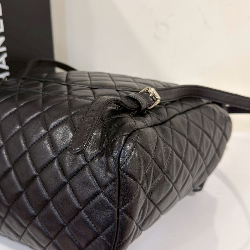 老錢千金感❤️‍🔥Chanel香奈兒黑銀羊皮中號薩爾茲堡雙肩後背包通勤背包-17