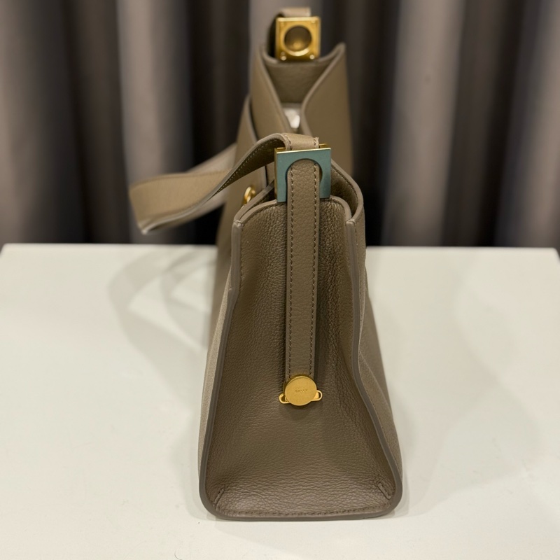 （全新未用）Bally皮革肩背包-2