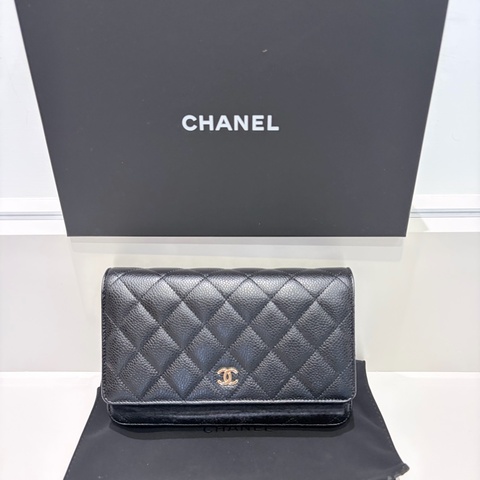 Chanel WOC 牛皮金扣經典款 牛金