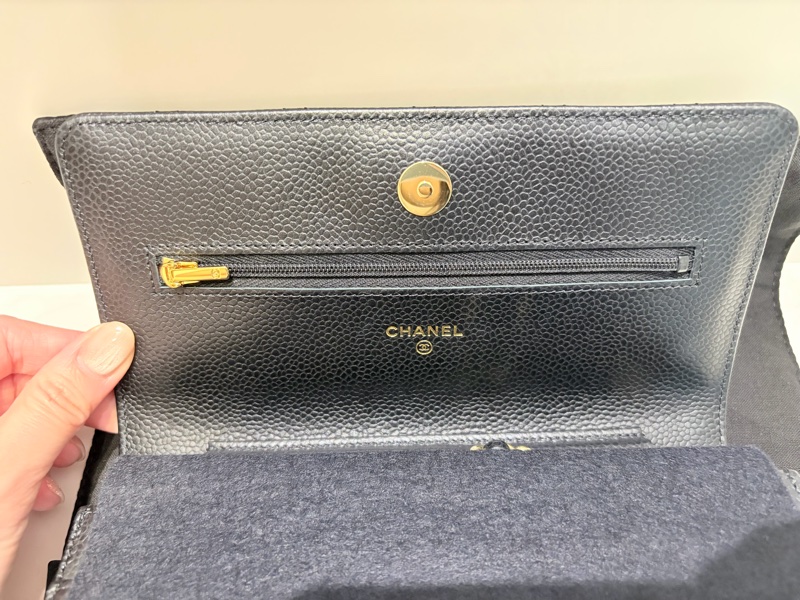 Chanel WOC 牛皮金扣經典款 牛金-23