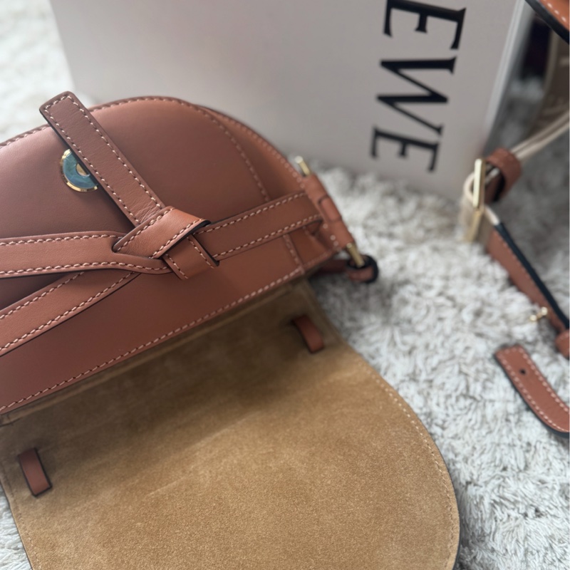 全新Loewe Gate Dual mini馬鞍包 焦糖色寬肩帶-4