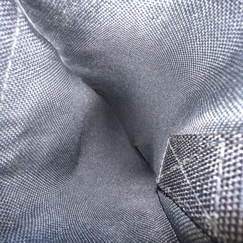 巴黎世家 絕版腰包 特價就一顆-7