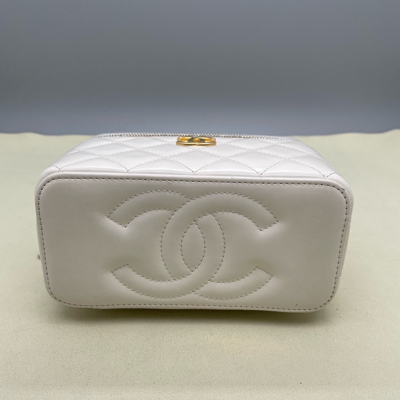 香奈兒 Chanel 鏈條手拿包 盒子化妝包  尺寸:10.0 × 16.5 × 8-5