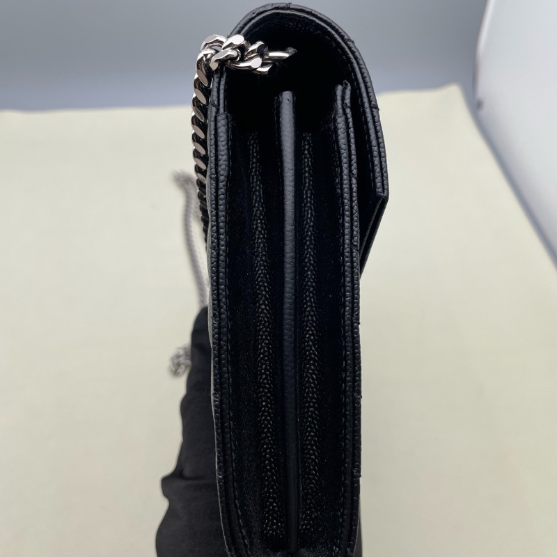 聖羅蘭/Saint laurent  黑銀魚子醬信封包  尺寸22.5 x 14 x 4-4