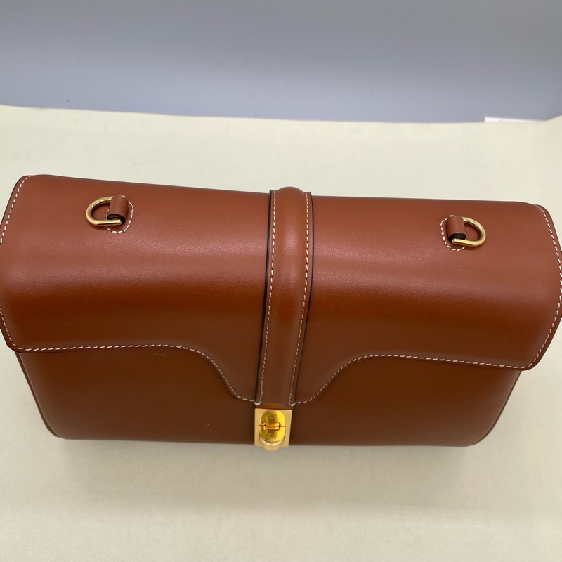 賽琳/Celine  焦糖色牛皮金扣soft 16單肩包 尺寸：24×17×6cm  附件：肩帶-3