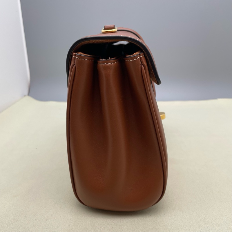 賽琳/Celine  焦糖色牛皮金扣soft 16單肩包 尺寸：24×17×6cm  附件：肩帶-4