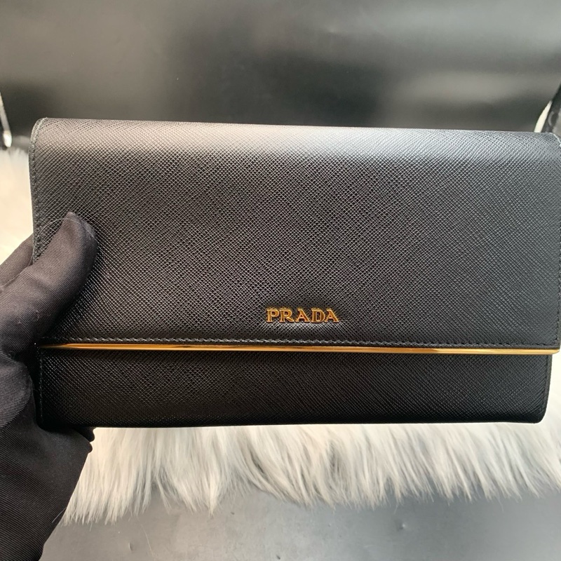 99新 PRADA普拉達黑色金扣十字紋牛皮長款錢包 尺寸：21*3*12cm 附件身份卡-1