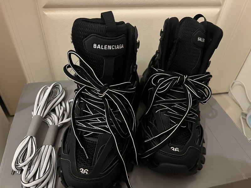 全新BALENCIAGA 巴黎世家TRACK 老爹鞋/女鞋尺寸36原價46500-3