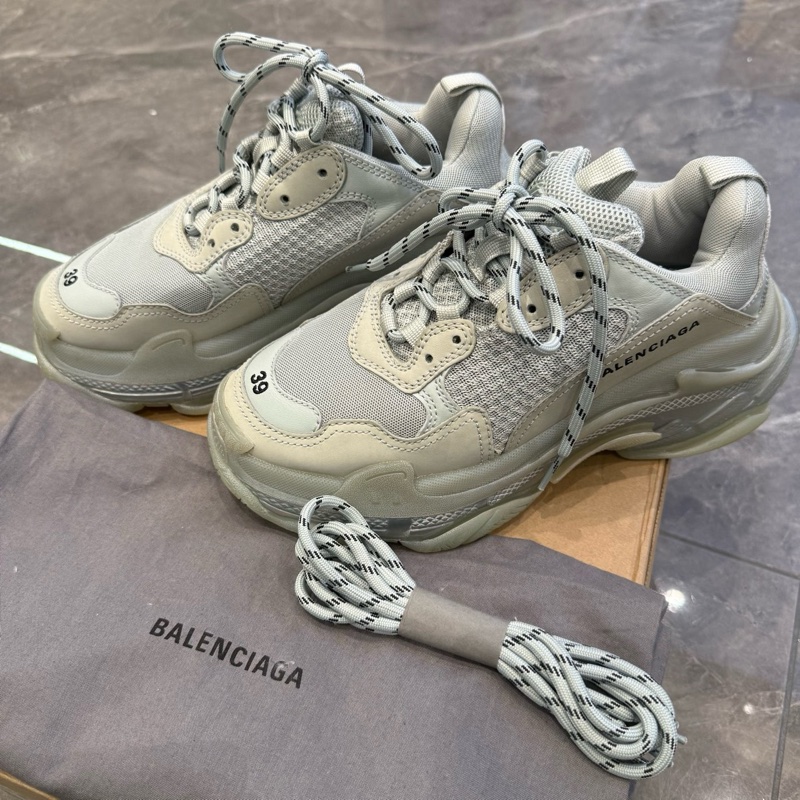 巴黎世家/Balenciaga Triple 老爹鞋 39碼 附件：塵袋 鞋帶-1