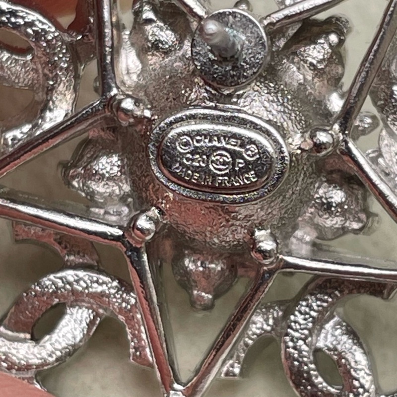 Chanel/香奈兒 山茶花耳釘，經典雙C標誌，滿鑽鑲嵌 c20 附件：盒子-6