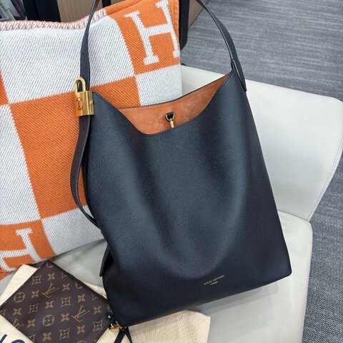 芯片款 路易威登/Louis Vuitton 黑色Low Key HoBo中號手袋