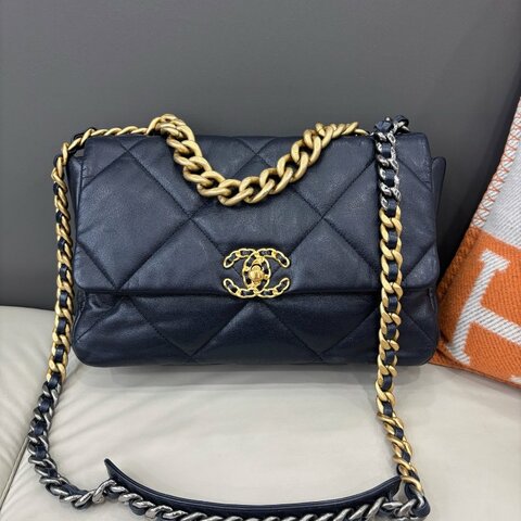 閒置新 香奈兒/Chanel 深藍色19bag中号