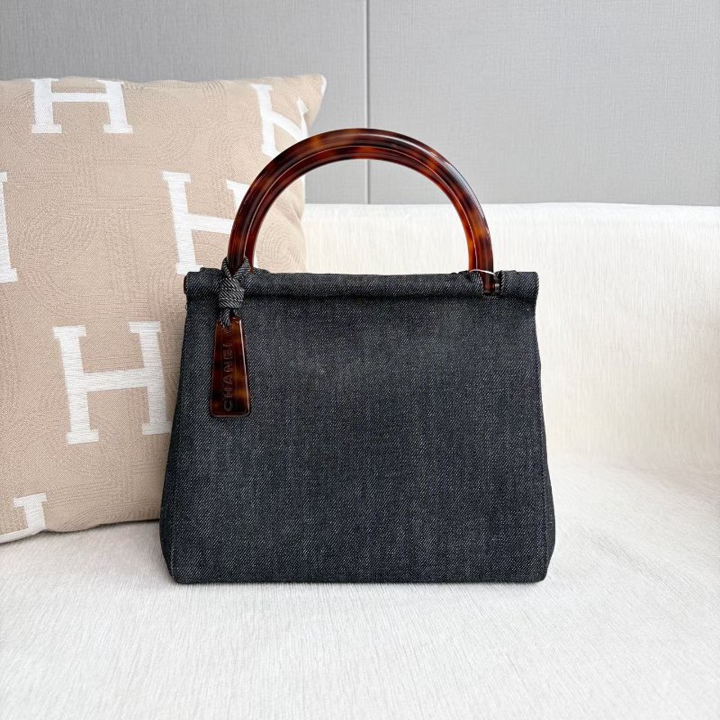 Chanel 玳瑁手提 牛仔黑 時髦復古風 25*22*7 98新配件塵袋-1