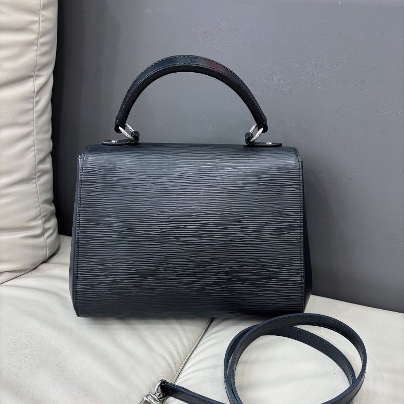 路易威登/Louis Vuitton 黑色水波紋克魯尼Cluny BB-7