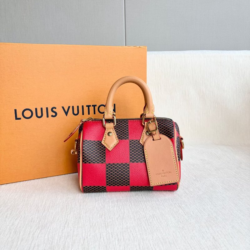 LV speedy Nano紅色棋盤格芯片款 17*12*10  98新配件肩帶 鑰匙*2 鎖 塵袋-3