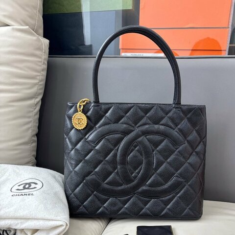 香奈兒/Chanel 黑金荔枝皮希爾頓肩背包